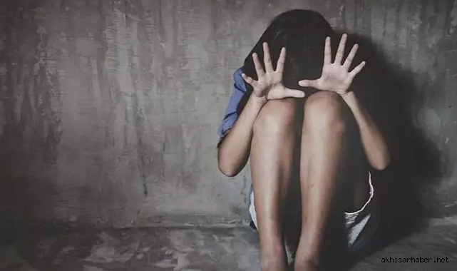 Manisa'da Öğretmenin Öğrenciye İstismarı Şoku