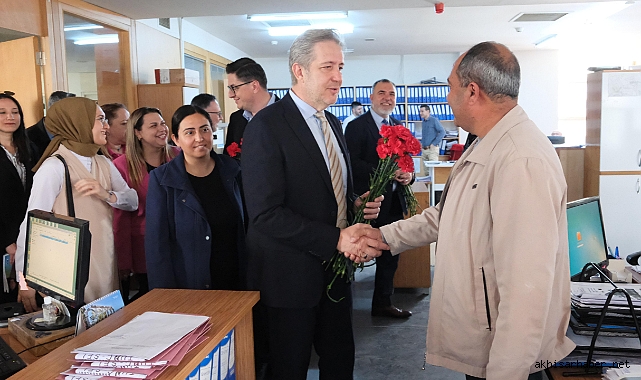 Ömer İşçi'den Akhisar Belediyesi Personeline Ziyaret