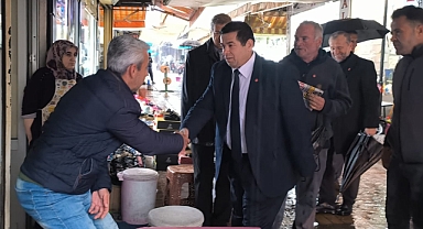 Saadet Partisi'nden Akhisar Merkez Çarşıya Ziyaret