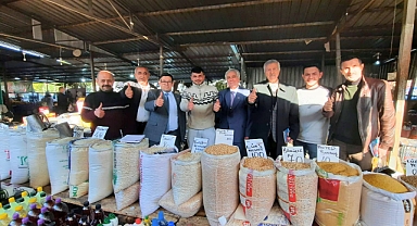 Saadet Partisi'nden Akhisar Pazar Esnafına Destek Ziyareti
