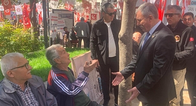 Selçuk Özdağ, Manisa Belediyesi'nin Son Dakika Projelerini Eleştirdi