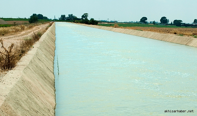 Sulama kanalına düşen kişi hayatın kaybetti