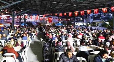 Akhisar Balıkesirliler Derneğinden geleneksel iftar programı