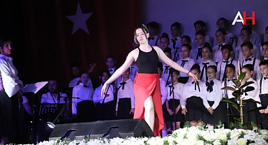Akhisar Belediyesi Çocuk Korosu'ndan 23 Nisan'a Özel Konser