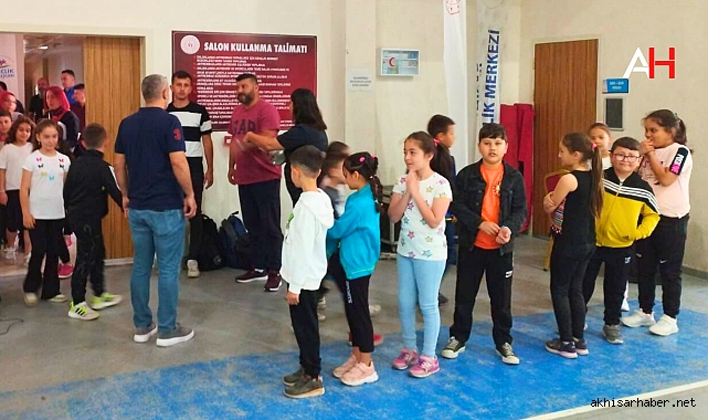 Akhisar'da Geleceğin Spor Yıldızları İçin Tarama Testleri Başladı
