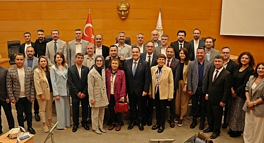Akhisar’da yeni dönemin ilk meclis toplantısı yapıldı