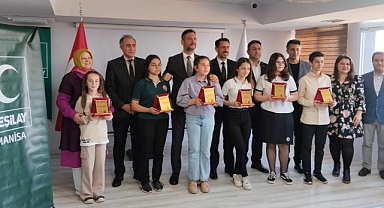 Akhisar'dan Bağımlılıkla Mücadelede Sanatsal Başarı