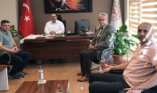 Akhisar Halk Eğitim Müdüründen Yeni Sağlık Müdürüne Ziyaret