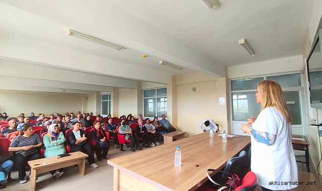Akhisar Halk Eğitimi Merkezi Müdürlüğünden Bağımlılıkla Mücadele Eğitimi