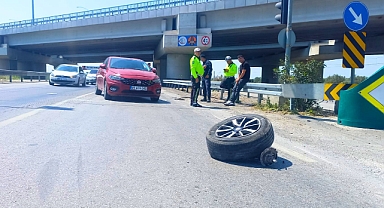 Akhisar-Saruhanlı arası Nuriye Kavşağında Trafik Kazası: 6 Yaralı