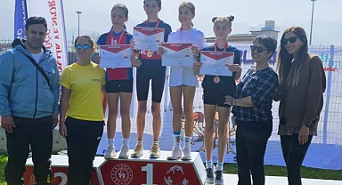 Akhisarlı Genç Sporcular Bölge Şampiyonu Oldu