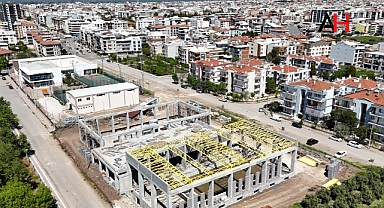 Gençlik ve Spor Bakanlığından Akhisar'a Kapalı Yüzme Havuzu ve Spor Salonu