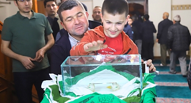 Kadir Gecesinde Akhisarlılar camilere akın etti