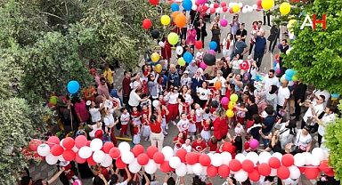 Miniklerin Büyük Kutlaması: Tıfıl Anaokulu'ndan Akhisar'da 23 Nisan Şenliği