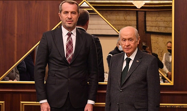 Saffet Sancaklı, MHP'ye Geri Döndü: Bahçeli'nin Davetiyle Yeniden Partide