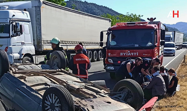 Ahmetli’de takla atan araçta 5 kişi yaralandı