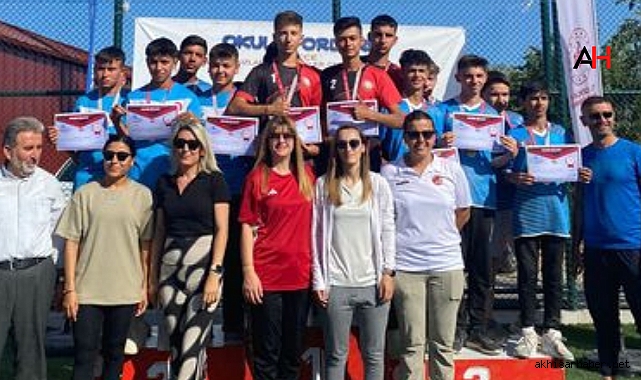 Akhisar Anadolu İmam Hatip Lisesi Bocce Takımı Bölge Şampiyonu Oldu!