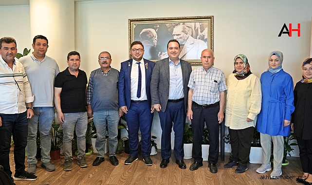 Akhisar Belediye Başkanı Besim Dutlulu, Gaziler ve Şehit Yakınlarını Ağırladı