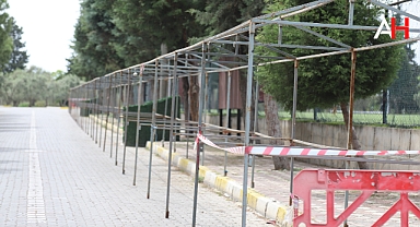 Akhisar'da 565. Çağlak Festivali İçin Gölet'te stantlar kuruluyor