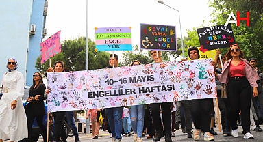 Akhisar'da Engelliler Haftası Kapsamında Anlamlı Yürüyüş ve Sergi Etkinliği