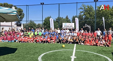 Akhisar'da Geleneksel Çocuk Oyunları Projesi Bölge Finalleri Coşkusu