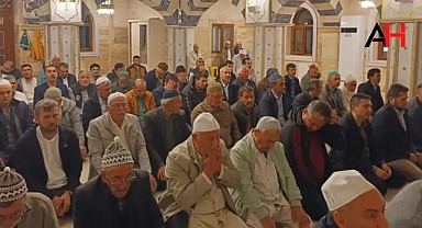 Akhisar'da Hac Kafilesi İçin Uğurlama Töreni Düzenlendi