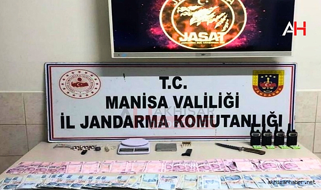Akhisar'da Jandarma Operasyonu: Bir çok malzeme yakalandı