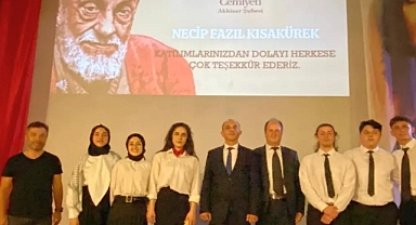 Akhisar'da Necip Fazıl Kısakürek Şiir Dinletisi Düzenlendi