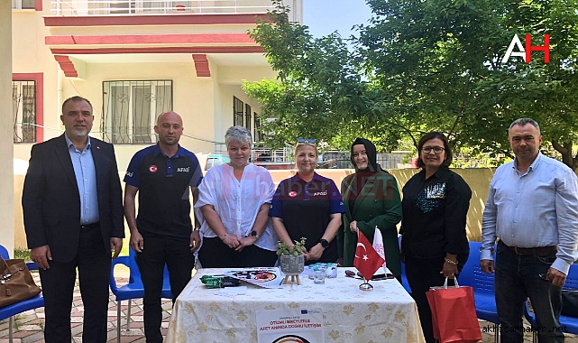 Akhisar'da Özel Eğitim Personeline Uluslararası Düzeyde Eğitim