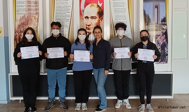 Akhisarlı Öğrencilerden 'Farklılıklarımla Varım' Projesi