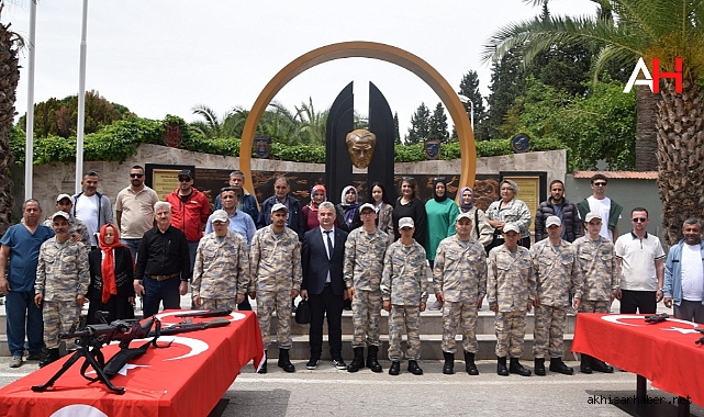 Engelli Gençler İçin Akhisar'da Temsili Askerlik Uygulaması Düzenlendi