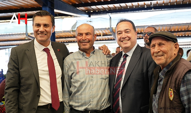 Ferdi Zeyrek'ten Akhisar Çarşamba Pazarı Ziyareti