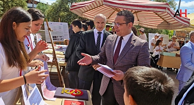 Gazi Ortaokulu ve Yayakırıldık Reşat Öztürk Ortaokulu TÜBİTAK 4006 Bilim Fuarı Açıldı