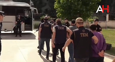 Manisa'da DEAŞ Operasyonu: 10 Şüpheli Gözaltına Alındı, 8'i Tutuklandı