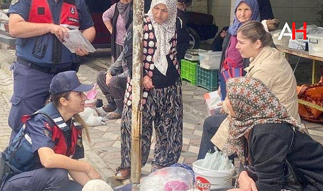 Manisa İl Jandarma Komutanlığı'ndan Kadınlara Yönelik Bilgilendirme Çalışması