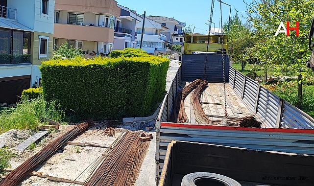 Manisa ve ilçelerindeki inşaatlardan demir çalan hırsızlar yakalandı