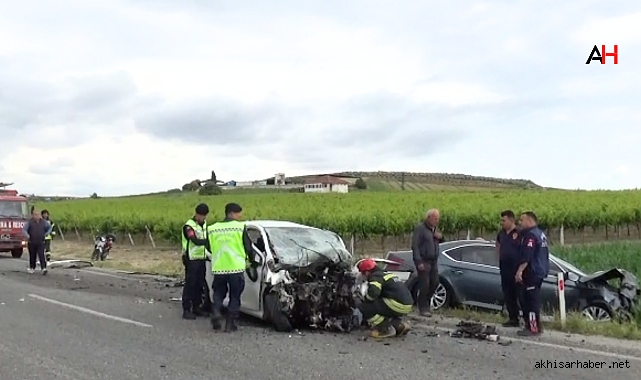 Salihli'de Feci Trafik Kazası: Turgutlu Ticaret ve Sanayi Odası Başkanı Yaralandı