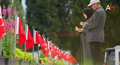 Soma Faciasının 10. Yılında Acılı Aileler Maden Şehitliğine Akın Etti