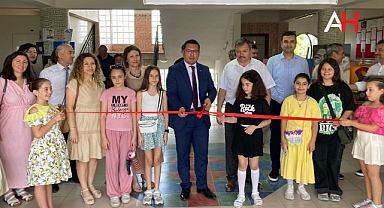 Akhisar Bilim ve Sanat Merkezi'nde Yıl Sonu Sergisi Büyük İlgi Gördü