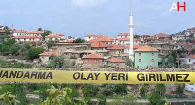 Akhisar’da Baba Oğlunu Bıçakladı