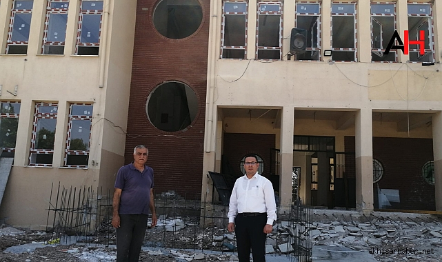Akhisar Şehit Ali Aksoy Ortaokulu'nda Güçlendirme Çalışmaları