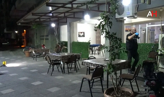 Manisa Salihli'de Kahvehanede Silahlı Saldırı: 3 Yaralı, 1'inin Durumu Ağır