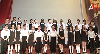 Misak-ı Milli İlkokulu 4-A Sınıfı Atatürk ve Cumhuriyet Korosu ile Unutulmaz Bir Gece