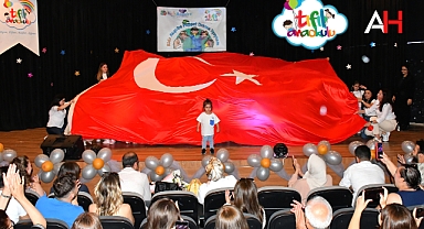 Tıfıl Anaokulu Öğrencilerinden Muhteşem İngilizce Yıl Sonu Gösterisi