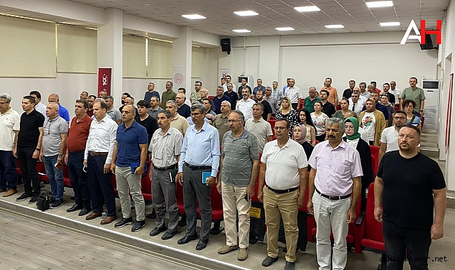 Akhisar’da 2023-2024 Eğitim Öğretim Yılı Değerlendirme Toplantısı Gerçekleşti