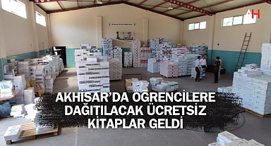 Akhisar'da öğrencilere dağıtılacak ücretsiz kitaplar geldi