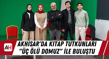 Akhisar'da Kitap Tutkunları