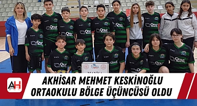 Akhisar Mehmet Keskinoğlu Ortaokulu Bölge Üçüncüsü Oldu