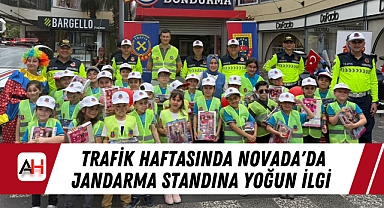 Trafik Haftasında Novada'da Jandarma Standına Yoğun İlgi