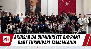 Akhisar'da Cumhuriyet Bayramı Dart Turnuvası Tamamlandı